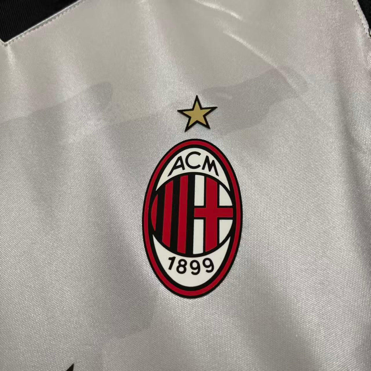 Camisa AC Milan × Slam Jam Branca 2026/27 – Edição Especial