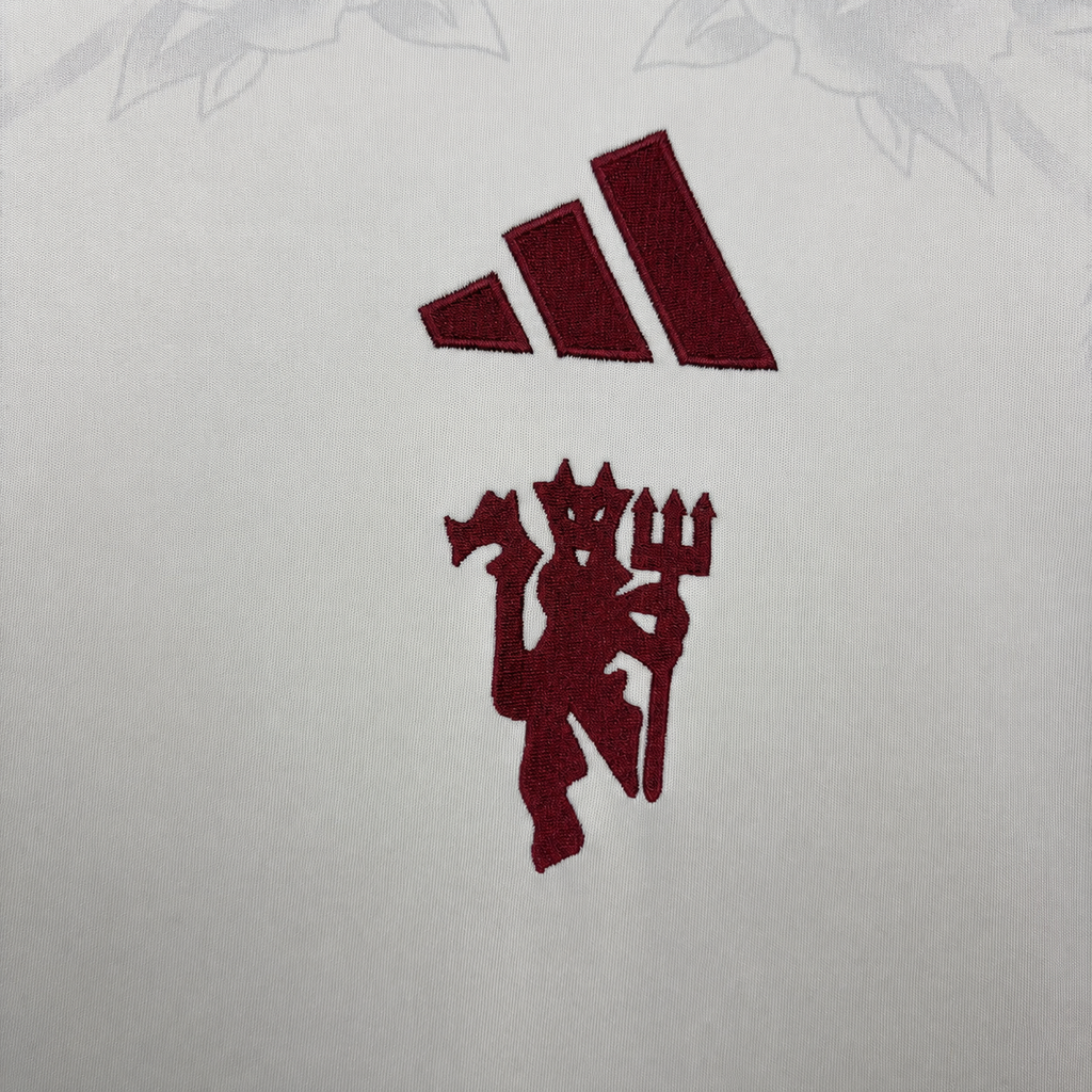 Camisa Manchester United Away 2026/27 Off-White – Versão Torcedor