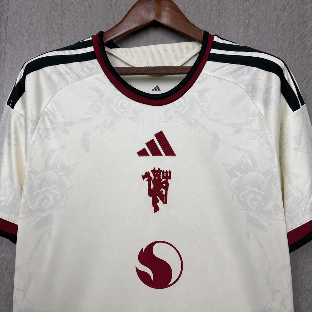 Camisa Manchester United Away 2026/27 Off-White – Versão Torcedor