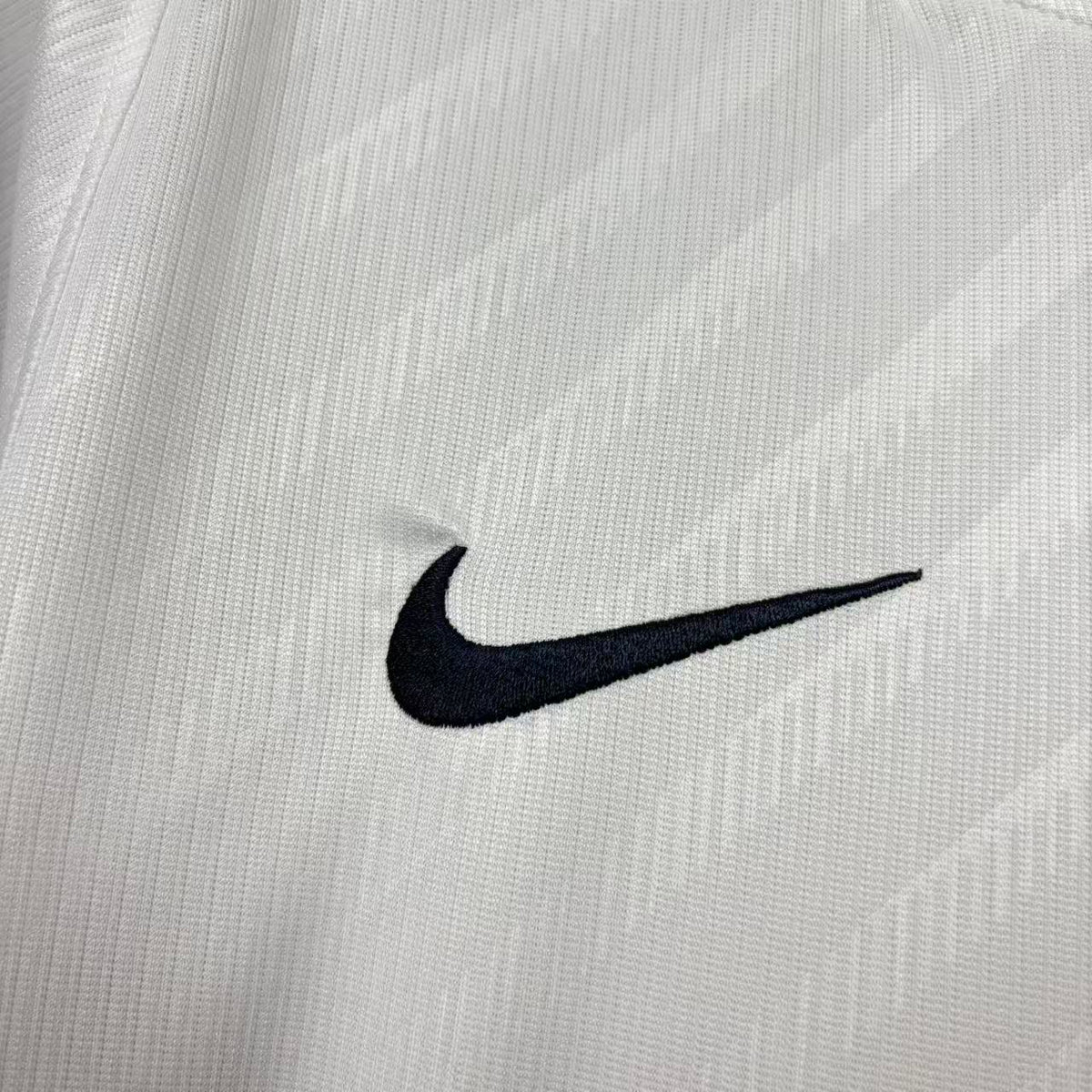 Camisa Tottenham Home 2026/27 – Torcedor Masculina