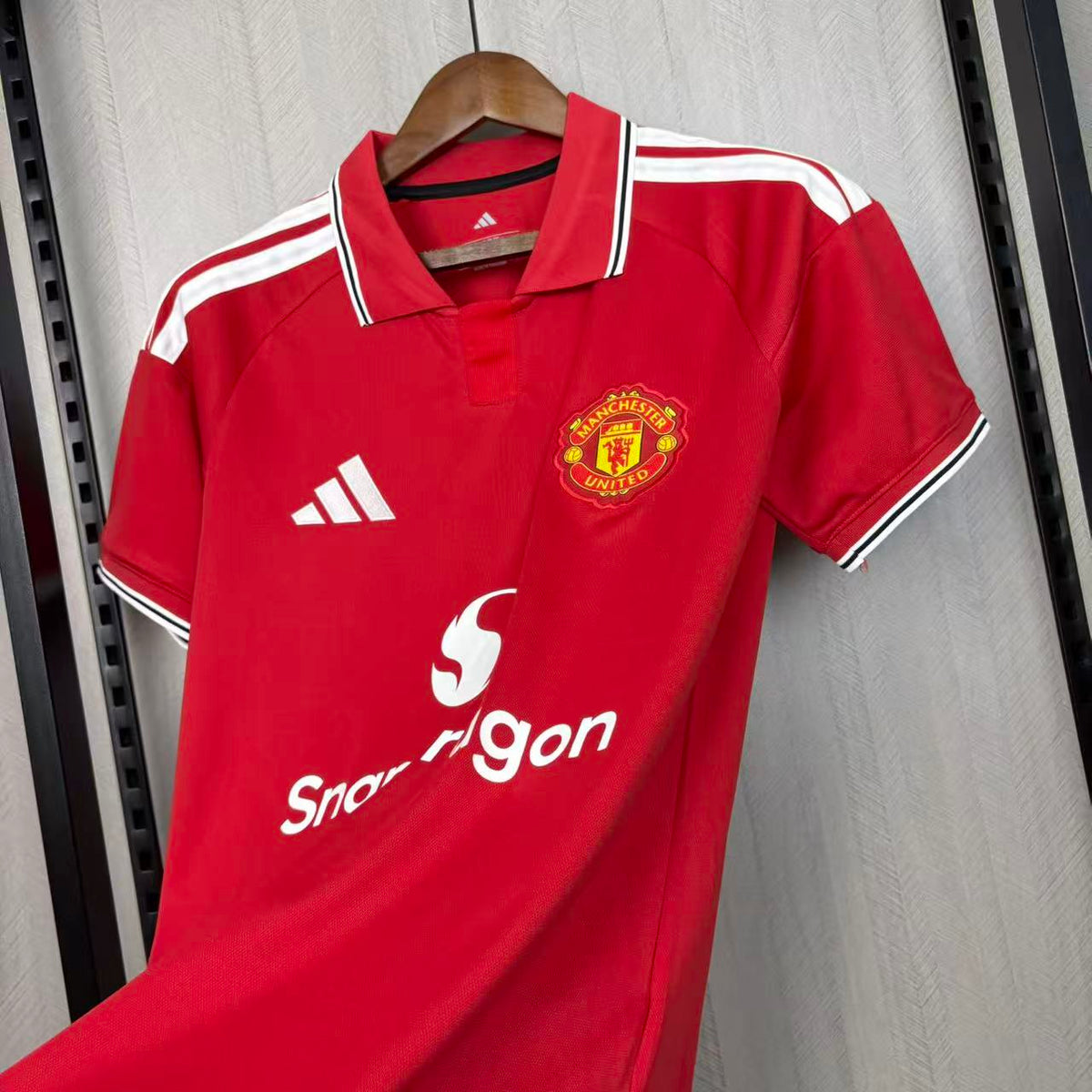 Manchester United Home 2025/26 – Camisa Torcedor