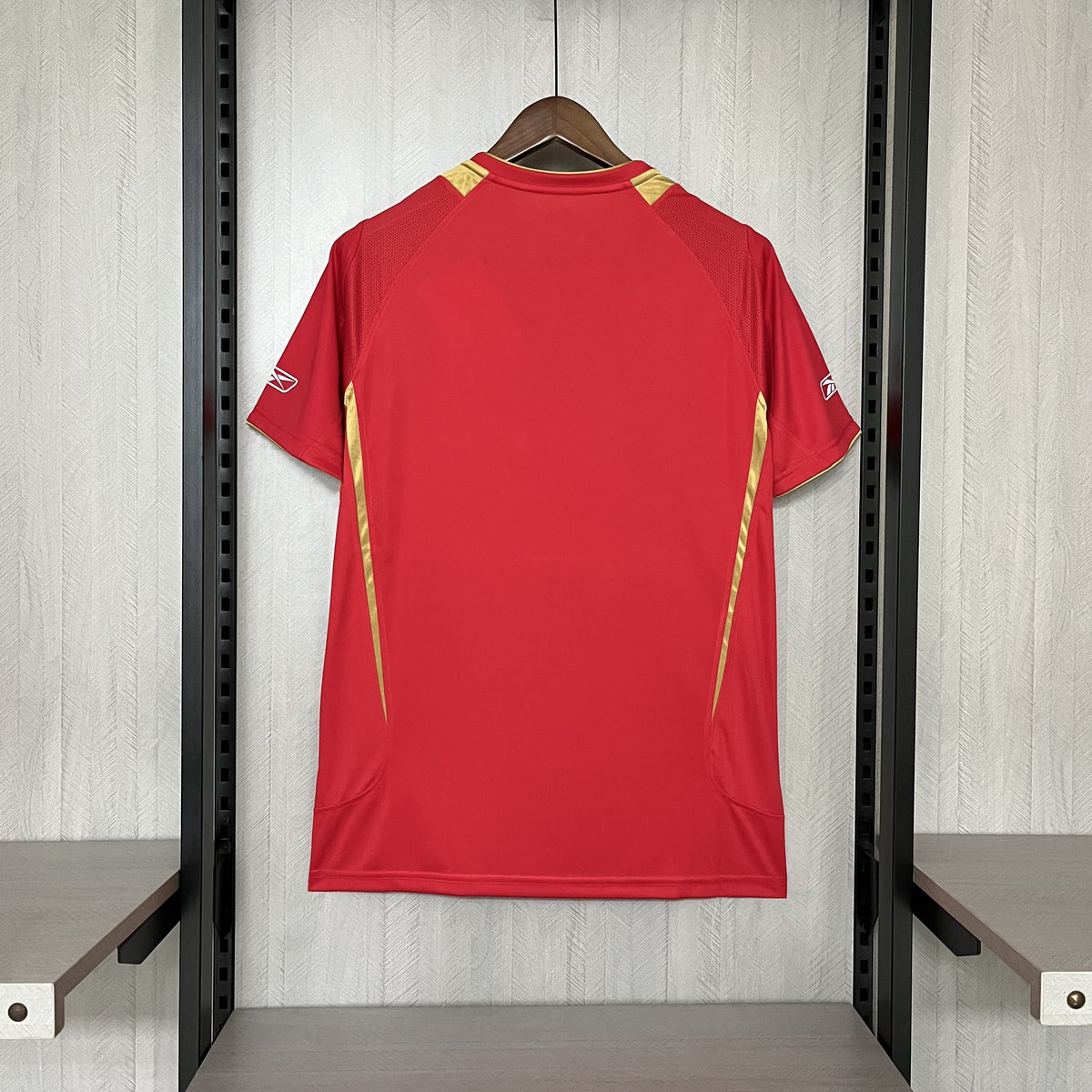 Camisa Liverpool Retrô 2005/06 – Masculina